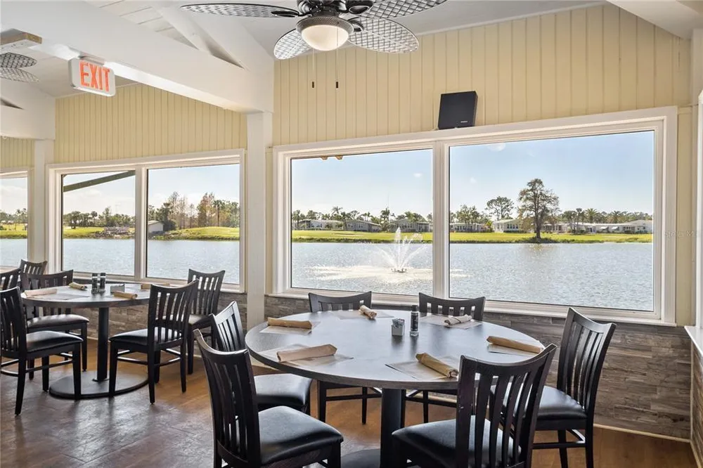 2100 Kings Hwy, Port Charlotte, FL 33980