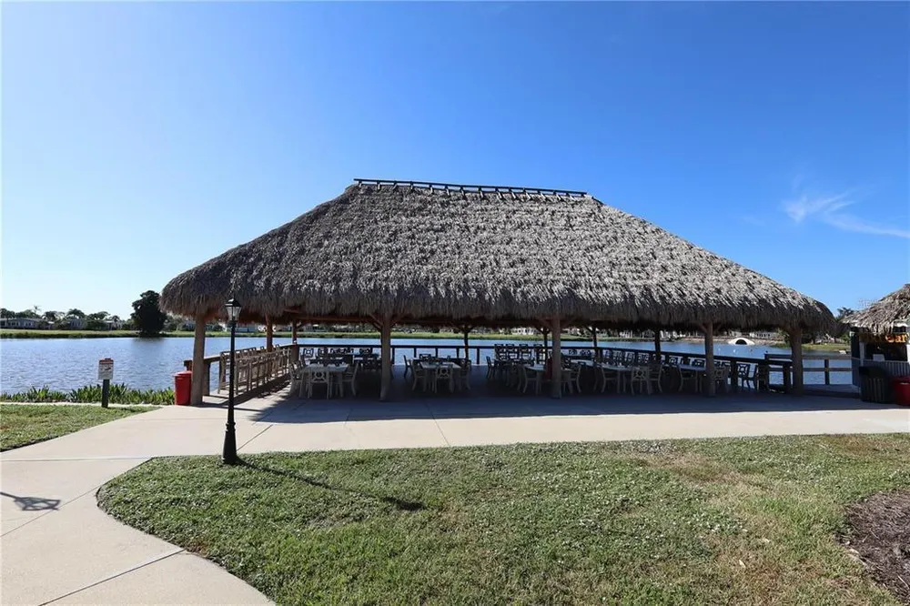 2100 Kings Hwy, Port Charlotte, FL 33980