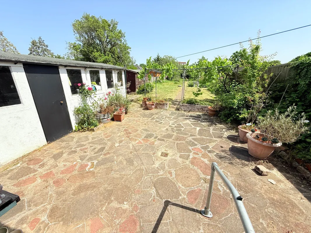 Crescent Road, Barnet, EN4