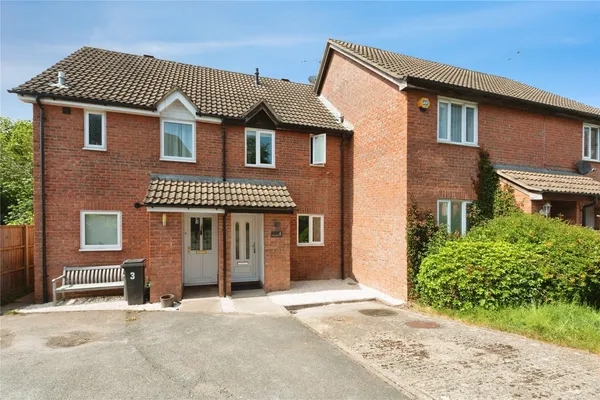 Rochester Close, Basingstoke, Hampshi...