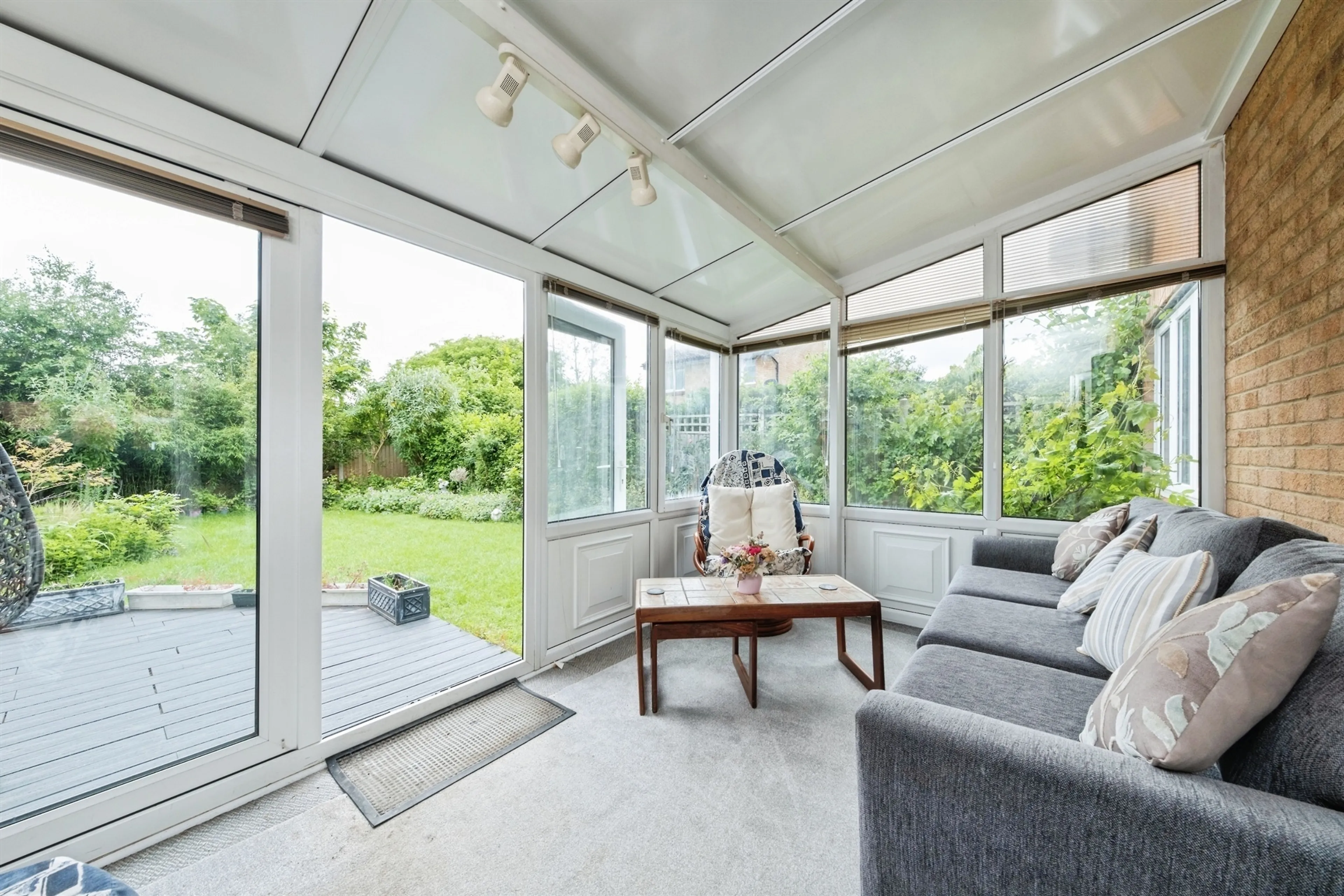 Property at Sunridge Close, Newport Pagnell