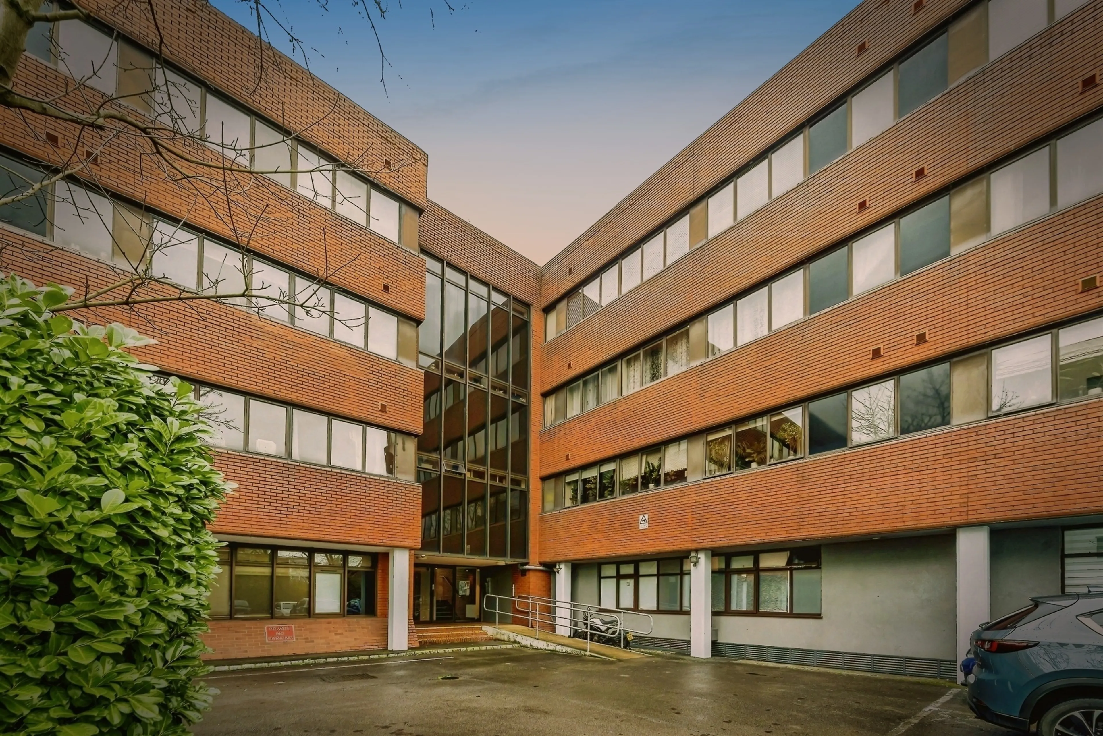 Property photo 0