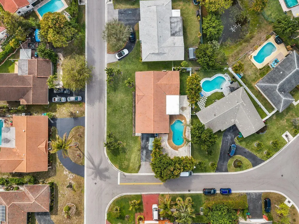 7601 NW 41st St, Coral Springs, FL 33065