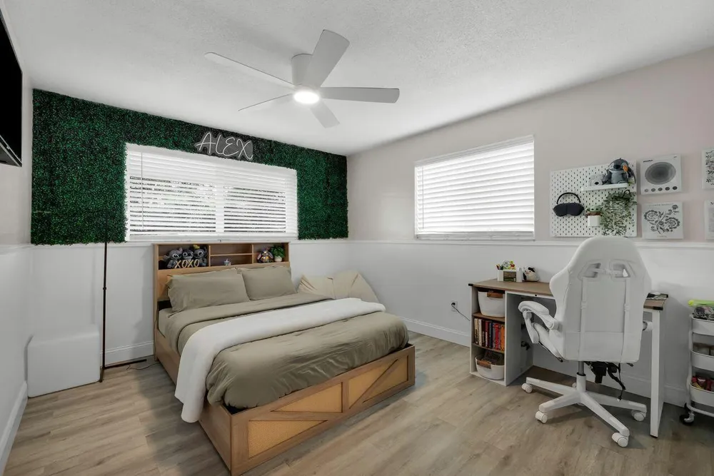 7601 NW 41st St, Coral Springs, FL 33065