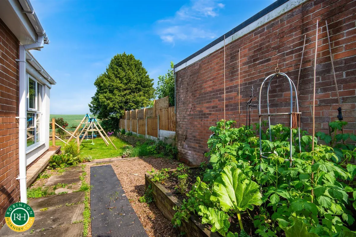 School Walk, Old Edlington, Doncaster