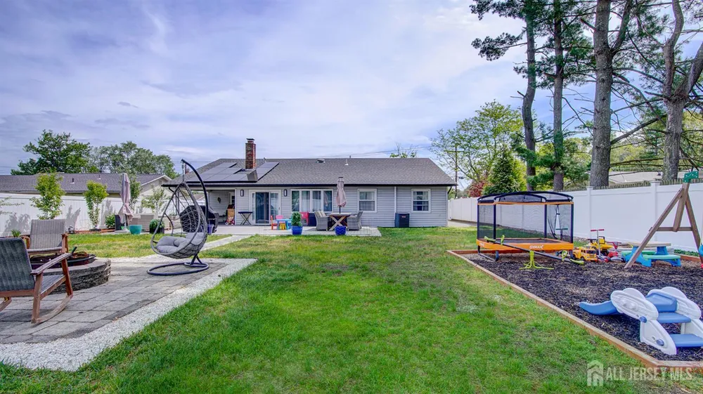 107 Monmouth Rd, Monroe, NJ 08831