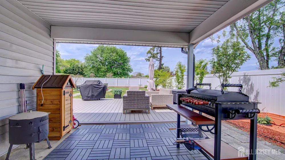 107 Monmouth Rd, Monroe, NJ 08831