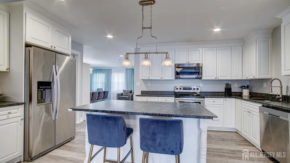 107 Monmouth Rd, Monroe, NJ 08831