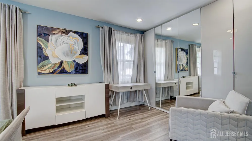 107 Monmouth Rd, Monroe, NJ 08831