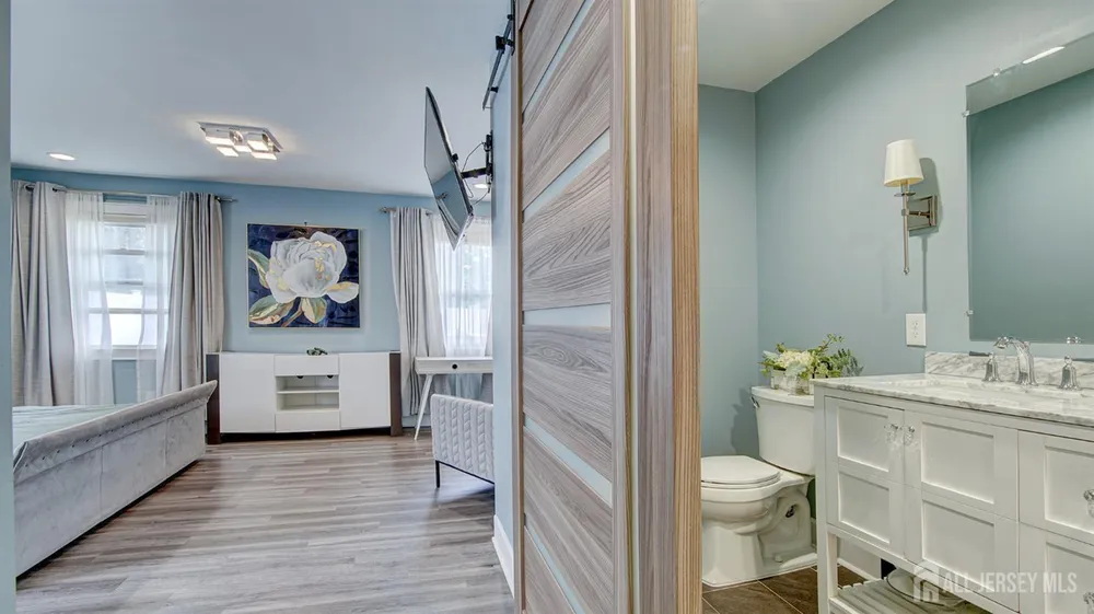 107 Monmouth Rd, Monroe, NJ 08831
