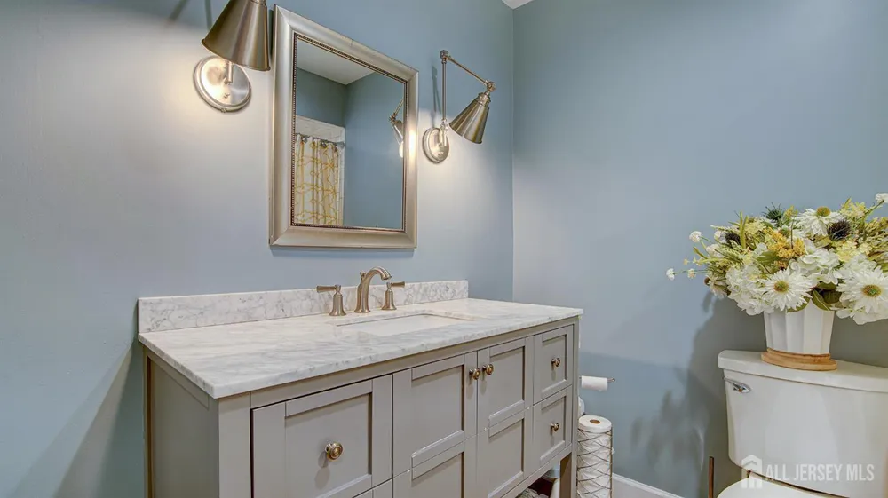 107 Monmouth Rd, Monroe, NJ 08831