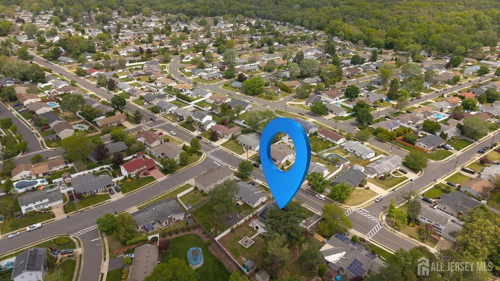 107 Monmouth Rd, Monroe, NJ 08831