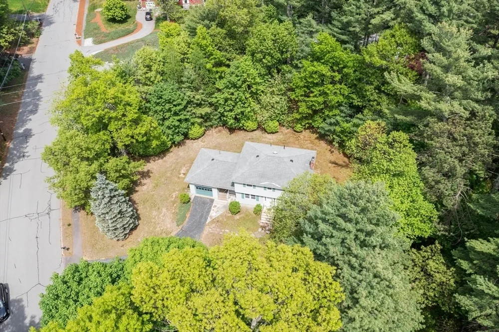 18 Cambridge St, Chelmsford, MA 01824