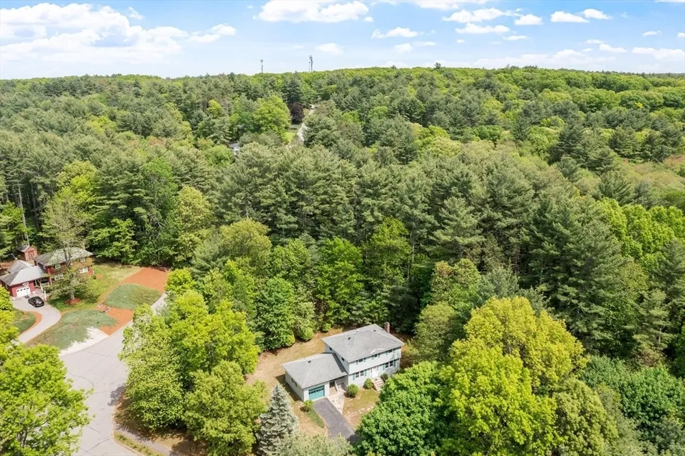 18 Cambridge St, Chelmsford, MA 01824