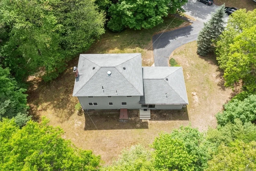 18 Cambridge St, Chelmsford, MA 01824