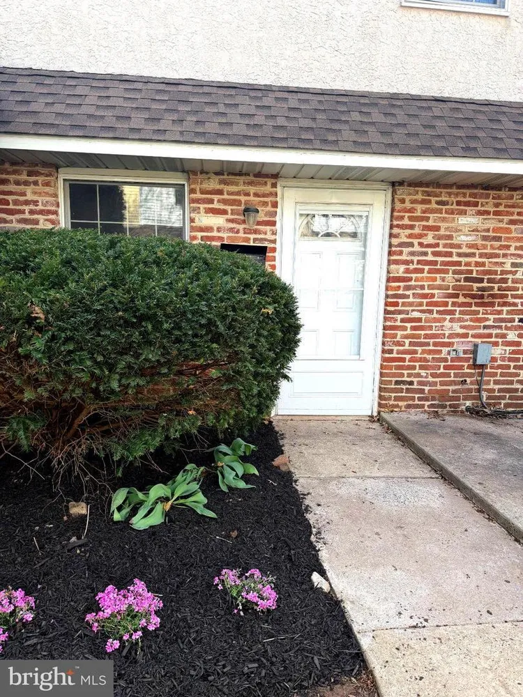 2404 Whitpain Hills, Blue Bell, PA 19422