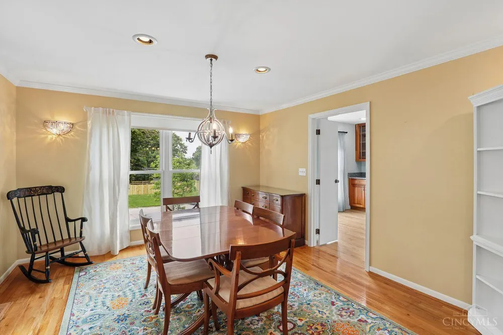 7116 Hamilton Hills Dr, Cincinnati, OH 45244