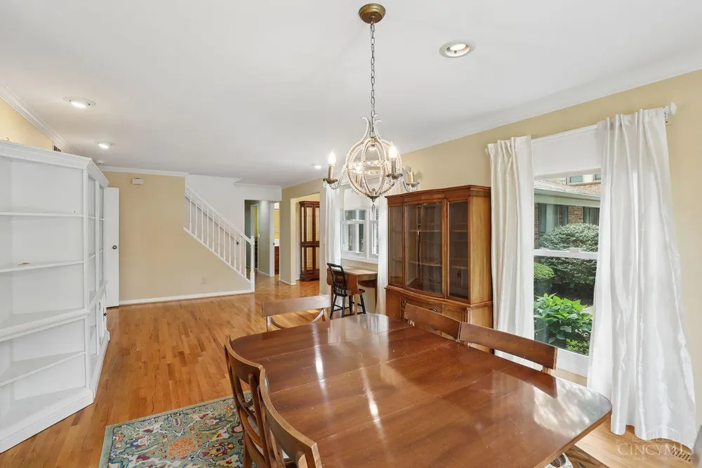 7116 Hamilton Hills Dr, Cincinnati, OH 45244