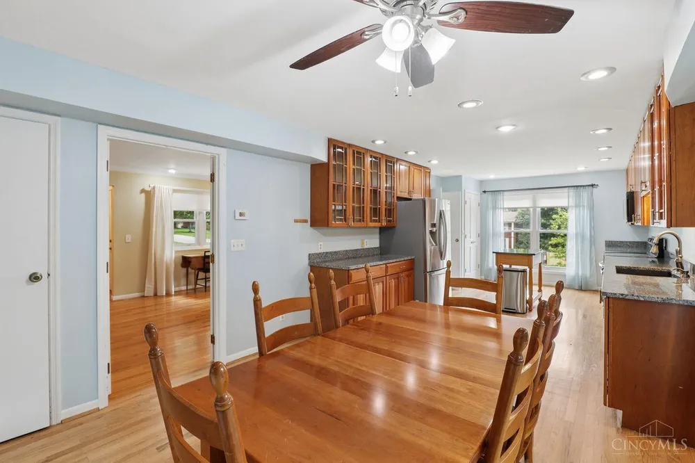 7116 Hamilton Hills Dr, Cincinnati, OH 45244