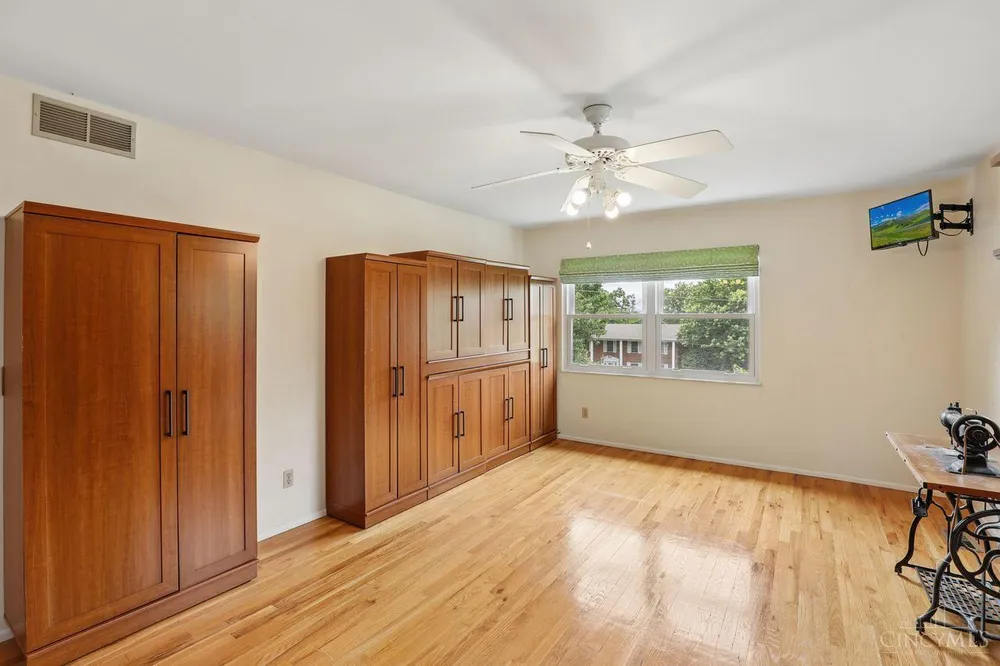 7116 Hamilton Hills Dr, Cincinnati, OH 45244