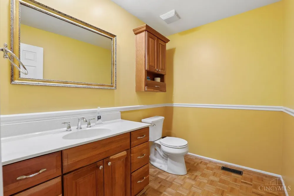 7116 Hamilton Hills Dr, Cincinnati, OH 45244