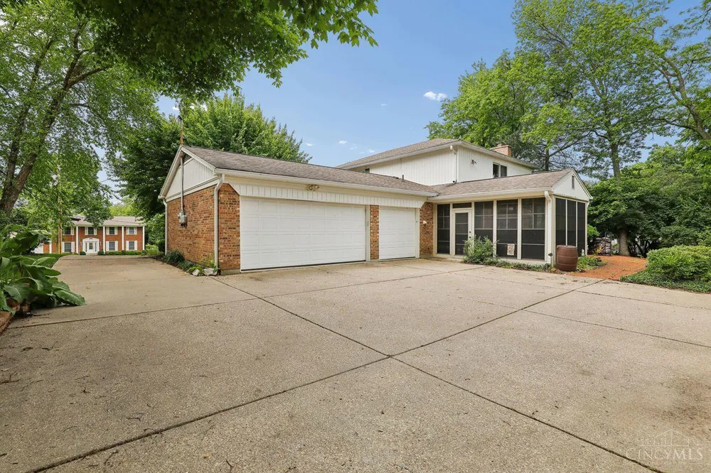 7116 Hamilton Hills Dr, Cincinnati, OH 45244