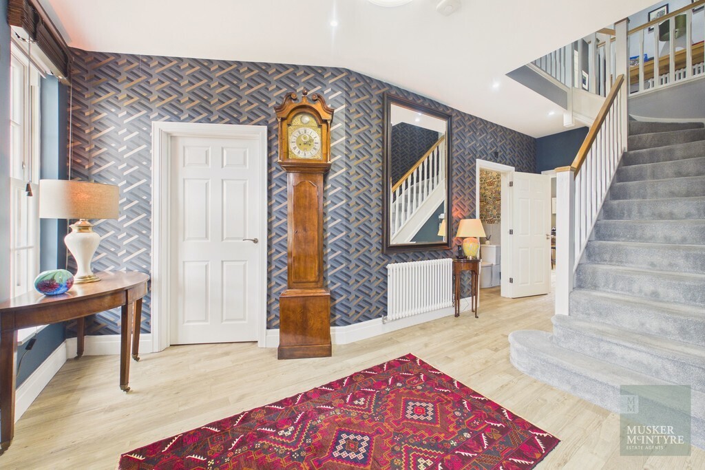 Maple Crescent, Loddon Image 3