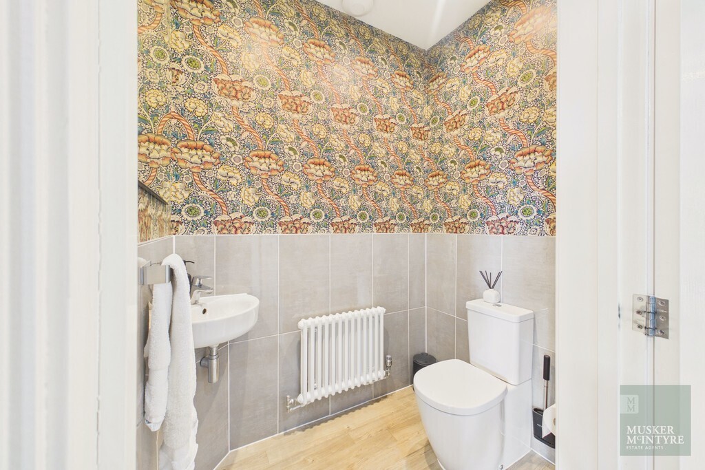 Maple Crescent, Loddon Image 10