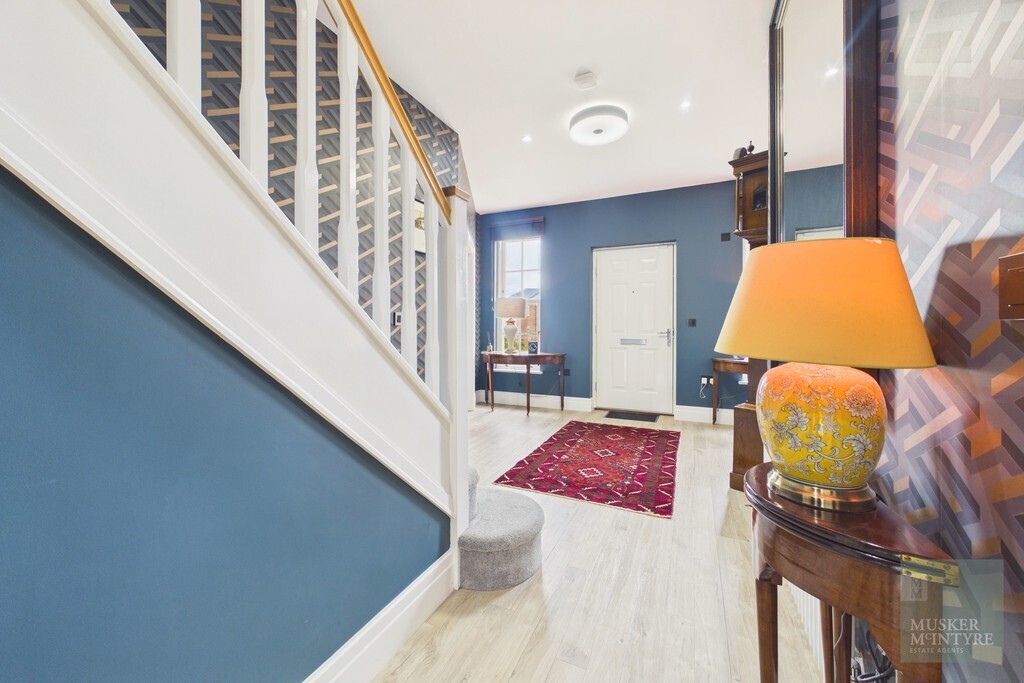 Maple Crescent, Loddon Image 16