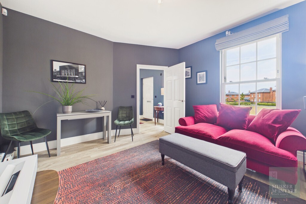Maple Crescent, Loddon Image 18