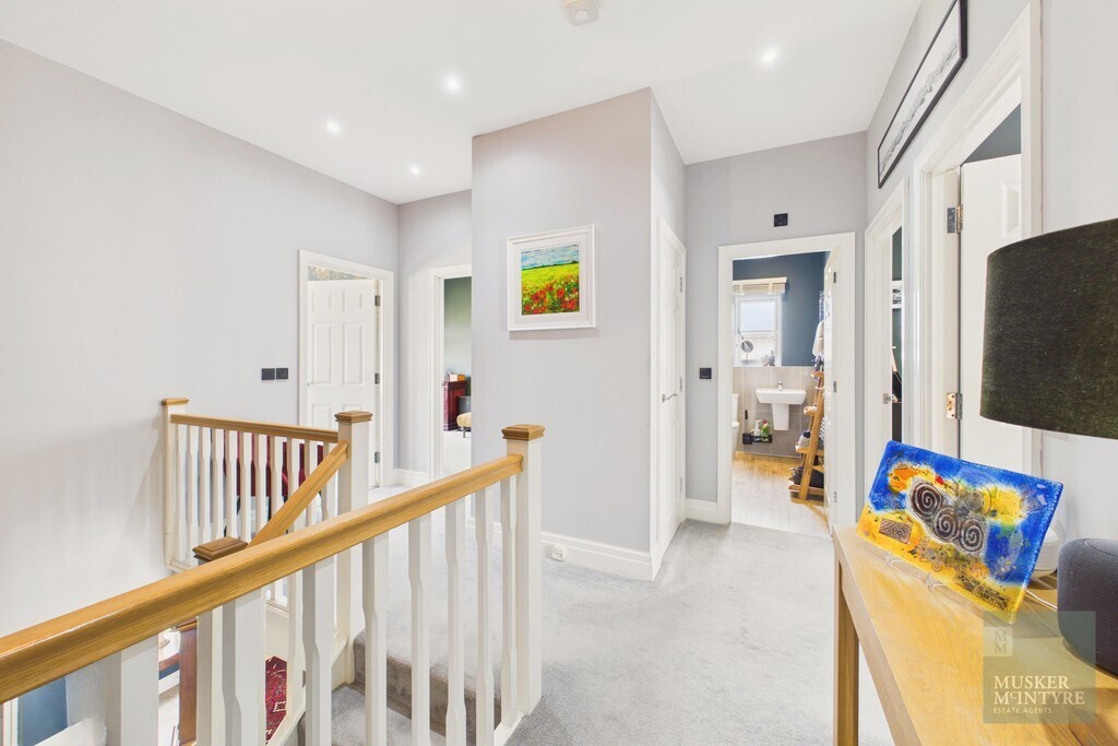 Maple Crescent, Loddon Image 26