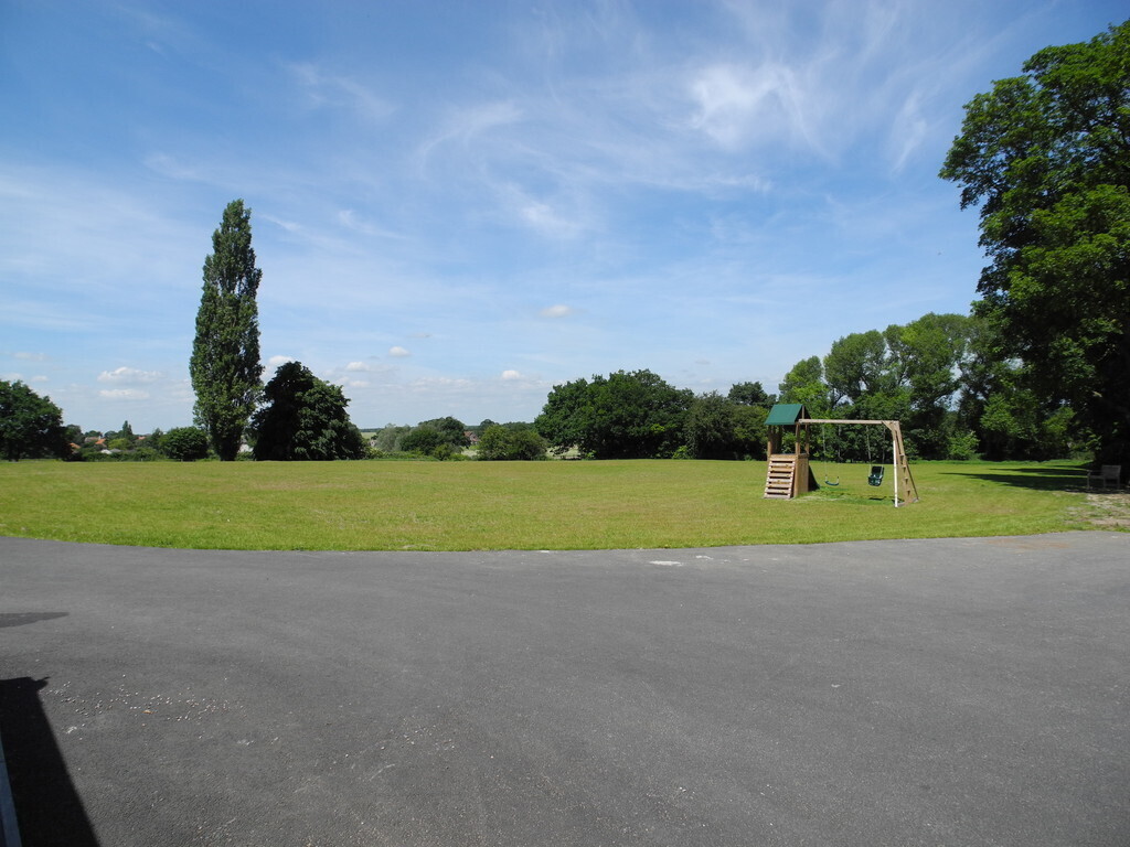 Heckingham Park Drive, Hales Image 7
