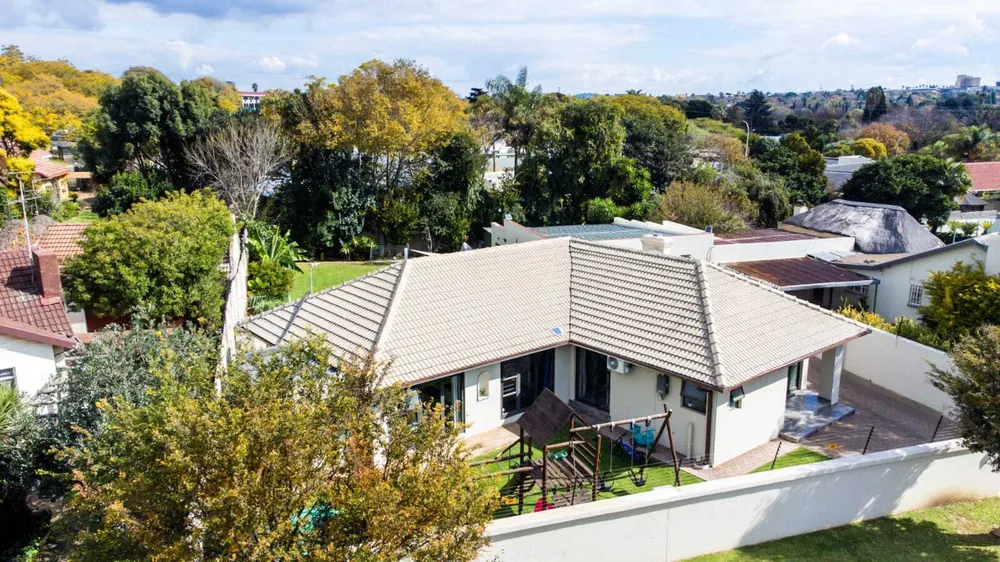 South Africa, Gauteng, Buurendal, Klipplaat Drive, 14