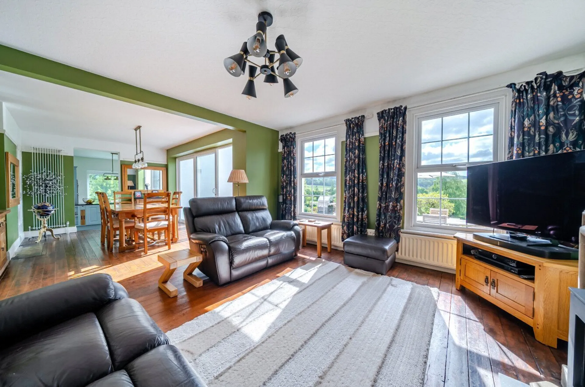 Property photo top 3