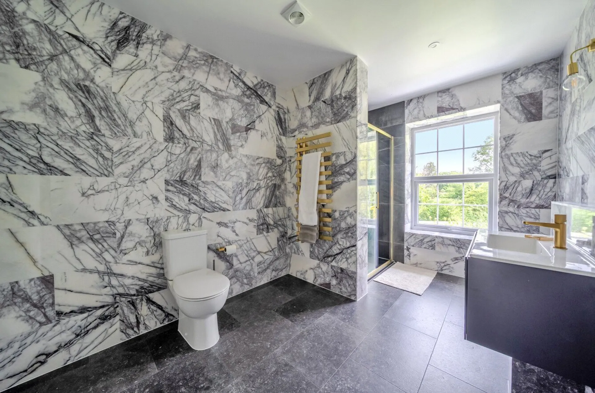 Property photo top 2