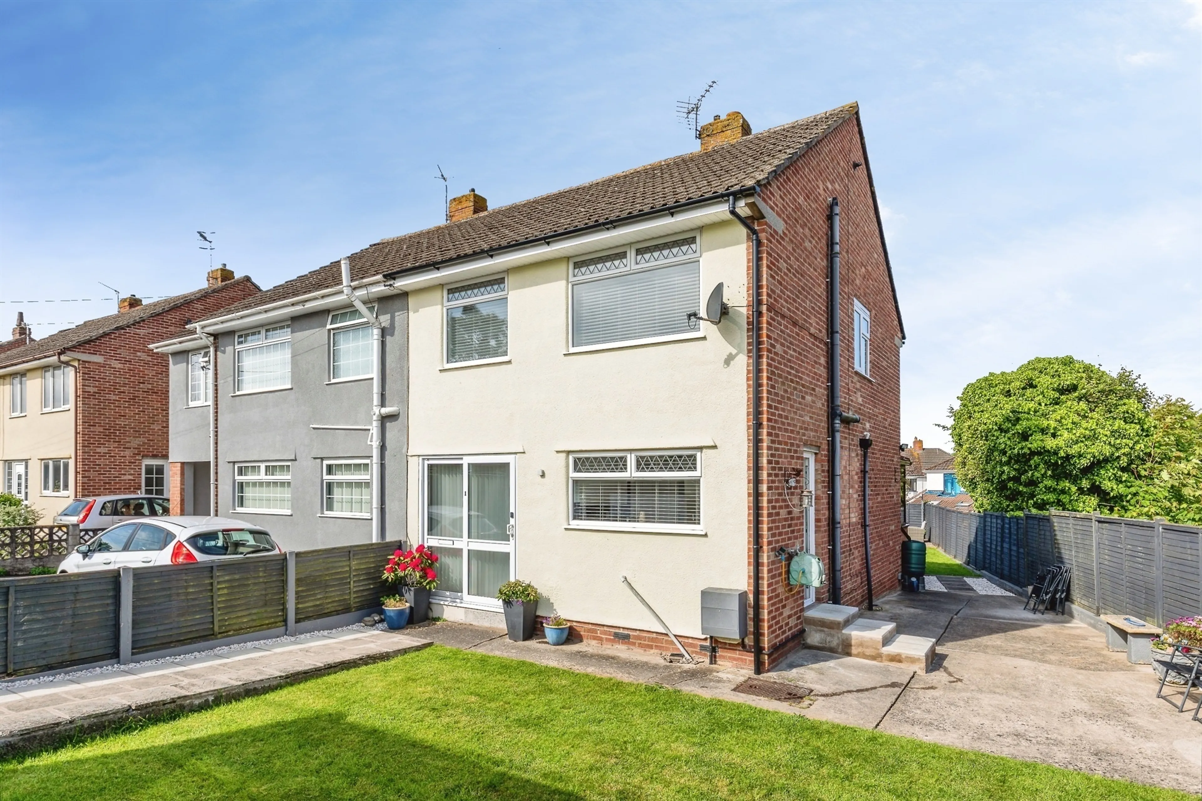Property photo 0