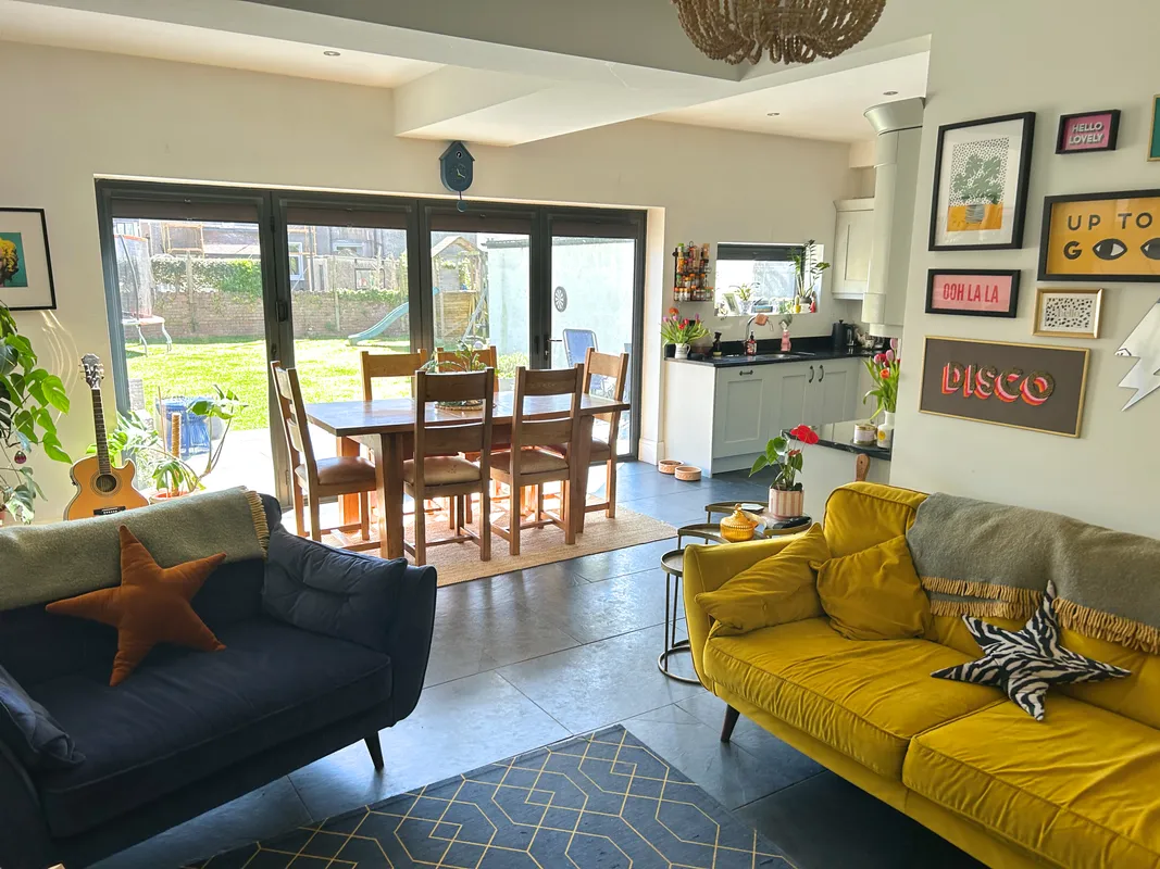 LOUGHER GARDENS, PORTHCAWL, CF36 3BJ