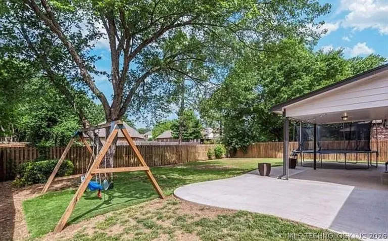 708 N Aster Ave W, Broken Arrow, OK 74012