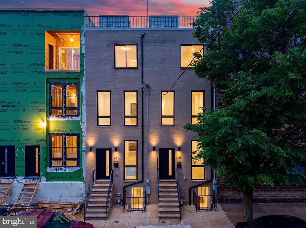 1437 S 8th St, Philadelphia, PA 19147