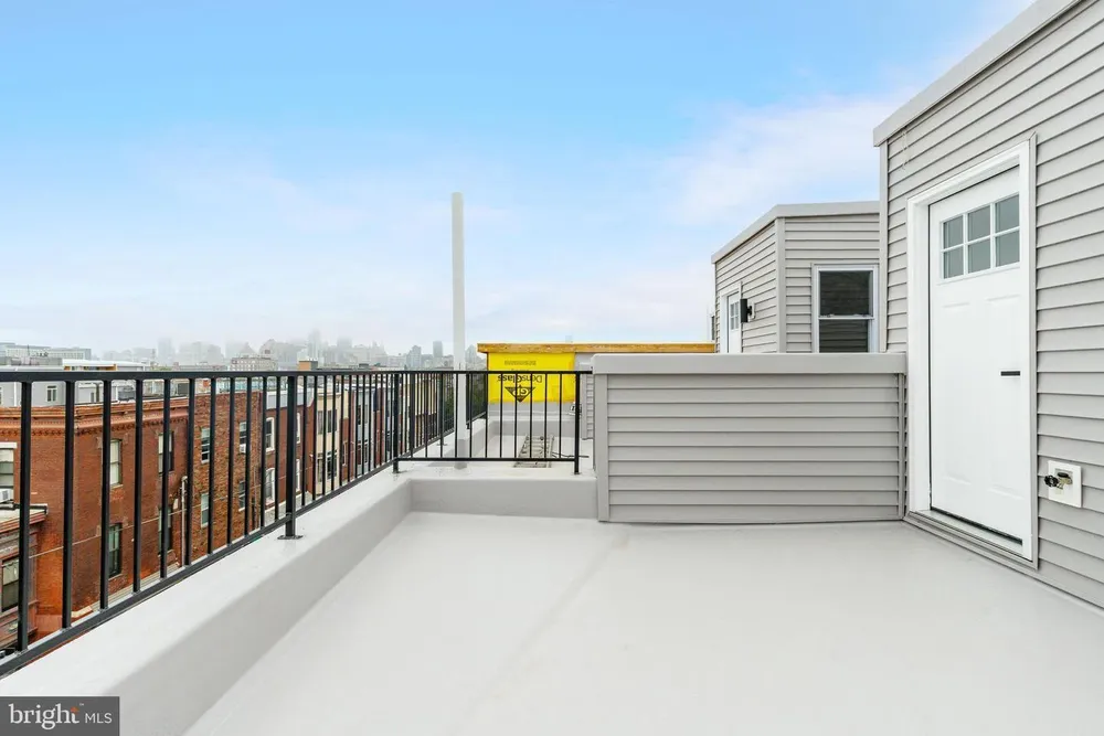 1437 S 8th St, Philadelphia, PA 19147