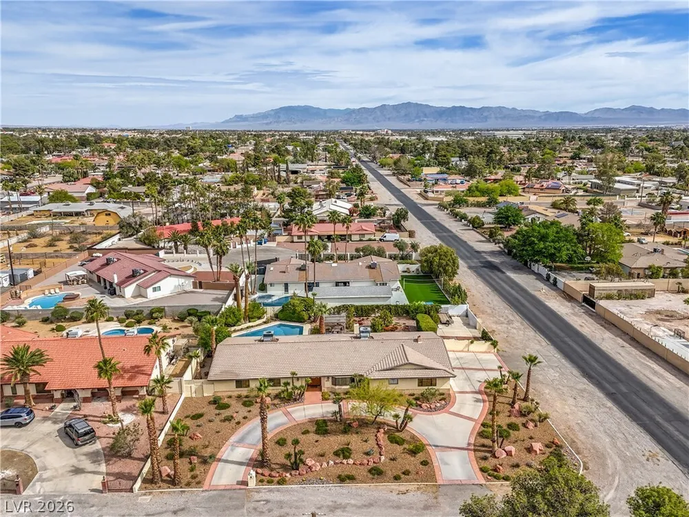 6510 Darby Ave, Las Vegas, NV 89146-6518