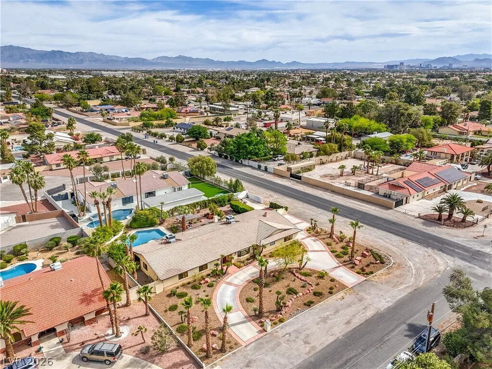 6510 Darby Ave, Las Vegas, NV 89146-6518