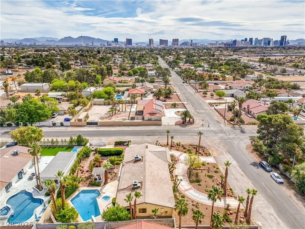 6510 Darby Ave, Las Vegas, NV 89146-6518