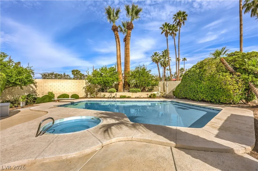 6510 Darby Ave, Las Vegas, NV 89146-6518