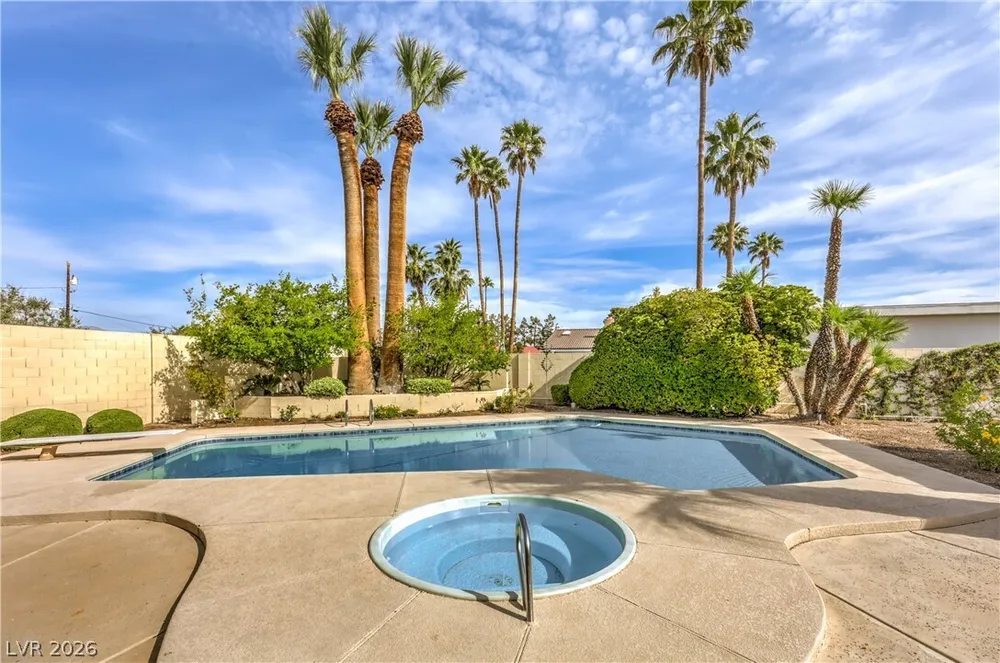 6510 Darby Ave, Las Vegas, NV 89146-6518