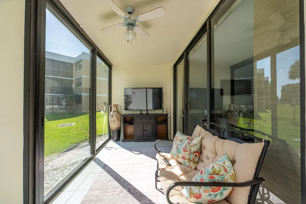 16401 Golf Club Rd, Weston, FL 33326