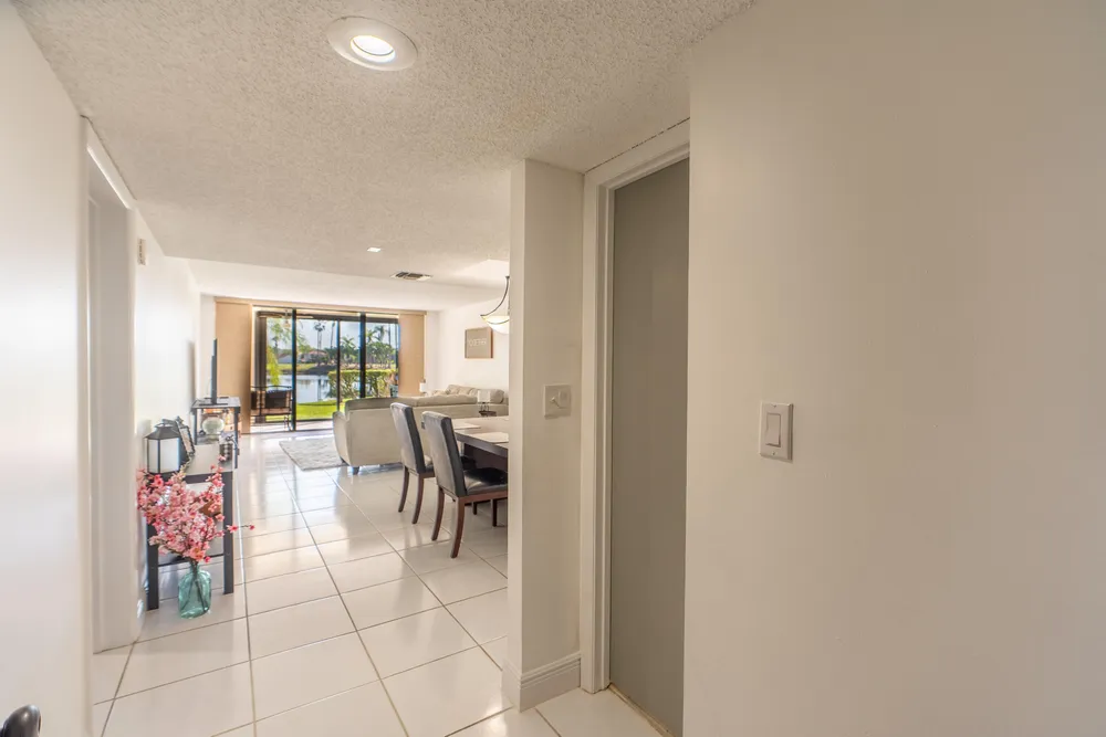 16401 Golf Club Rd, Weston, FL 33326