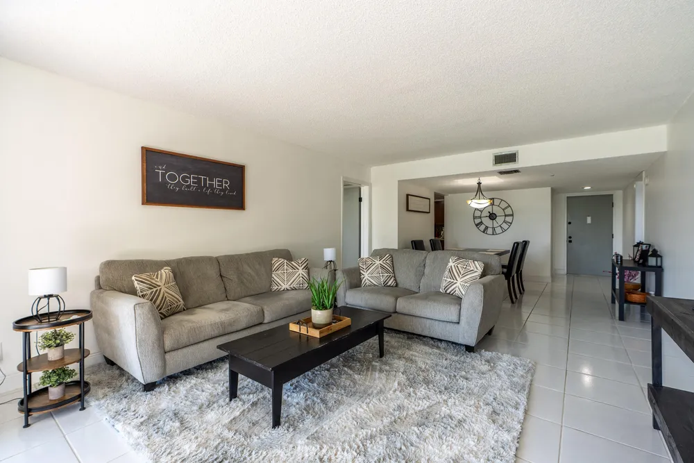 16401 Golf Club Rd, Weston, FL 33326