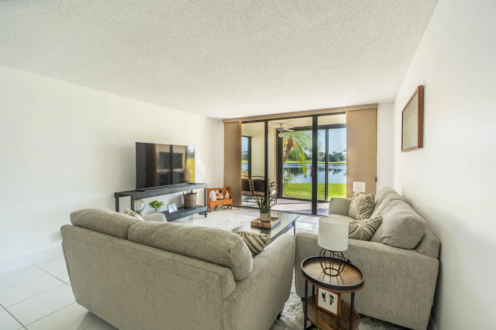 16401 Golf Club Rd, Weston, FL 33326
