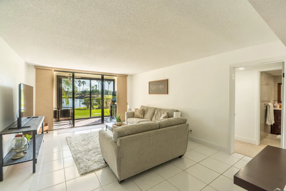 16401 Golf Club Rd, Weston, FL 33326